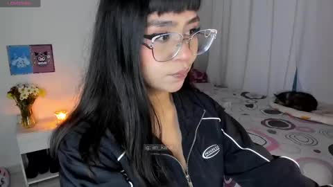 Snapshot of karla__1 chatting on February 20, 2:51 am Ill be on at sunday see u Lynn  Could u help me to reach 100 Thmbs upp plssss   Independent girl 3 online show from February 20, 2:51 am