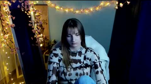 Karla online show from February 28, 1:59 pm