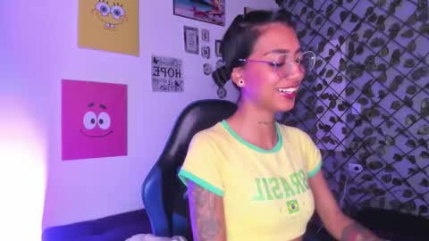 karlaslutskinny__ online show from March 18, 9:53 pm