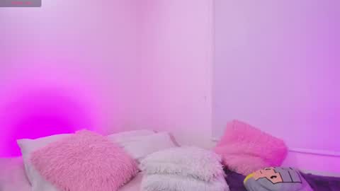Karlyy  online show from August 2, 5:42 am