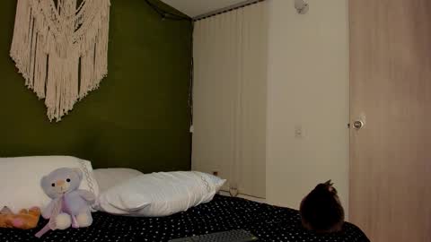 Karlye online show from January 15, 1:25 am