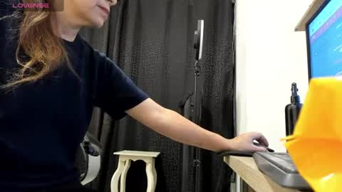 KARLYE online show from July 14, 5:01 am