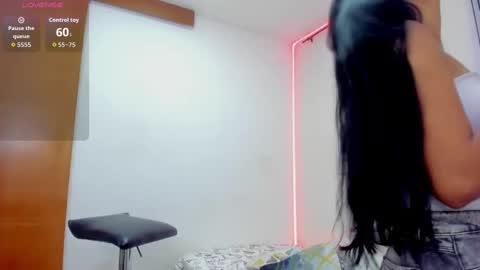 Snapshot of karol_bustamante chatting on October 1, 11:53 am Karol online show from October 1, 11:53 am