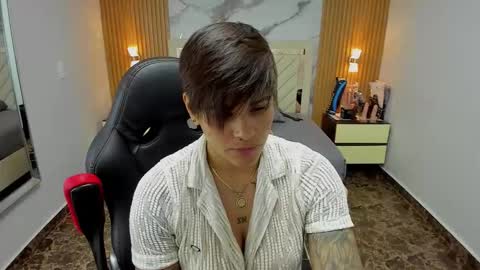 Karol and Luna online show from October 28, 8:32 pm