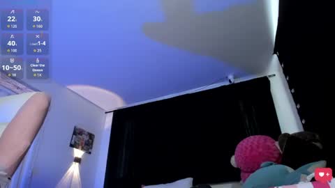 karolina_evans online show from June 4, 2:45 pm