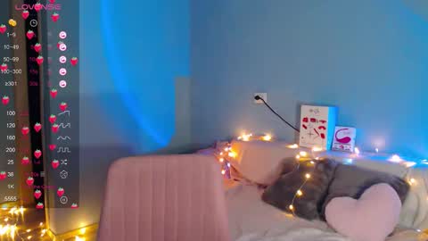 Snapshot of karolina_hottie_ chatting on October 4, 3:04 am Kira online show from October 4, 3:04 am