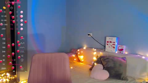 Snapshot of karolina_hottie_ chatting on October 3, 2:53 am Kira online show from October 3, 2:53 am