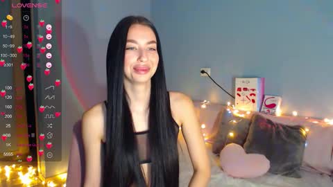 Snapshot of karolina_hottie_ chatting on October 7, 2:29 am Kira online show from October 7, 2:29 am