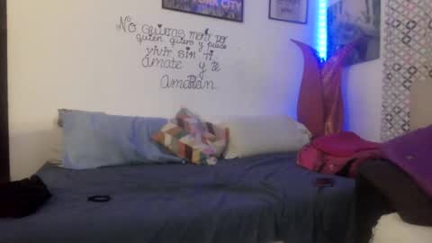 karolstar888 online show from July 18, 12:01 am