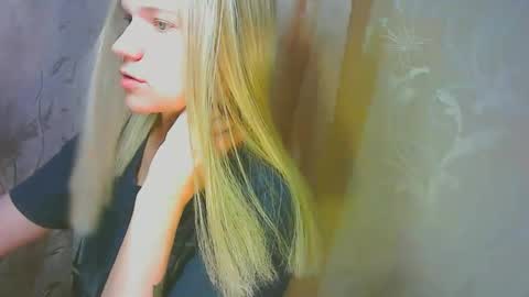 Caroline Fox online show from September 10, 10:16 am