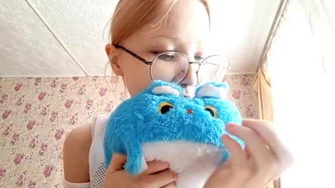 Sara online show from March 4, 7:05 am