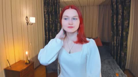 Nicole online show from February 22, 8:00 pm