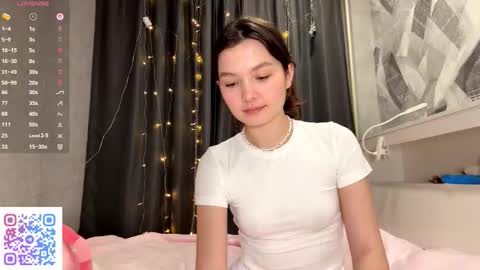 Kira online show from December 18, 4:24 pm