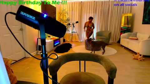 BriannaBrave online show from June 16, 9:52 pm