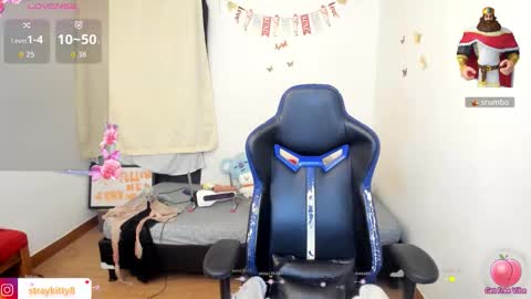 Kat       online show from December 18, 11:00 pm