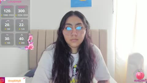 Snapshot of kat_ly_chan chatting on October 27, 8:53 pm Kat       online show from October 27, 8:53 pm