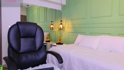 Kat online show from April 9, 11:49 am