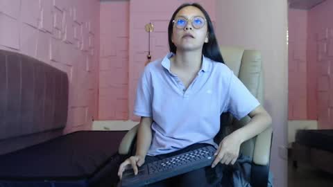 Katalina online show from March 30, 8:20 pm