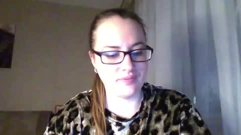 Snapshot of katarios_x chatting on October 24, 8:42 pm katarios online show from October 24, 8:42 pm