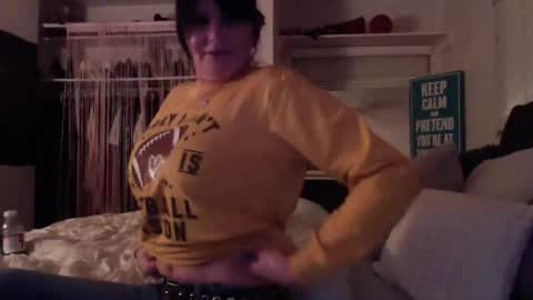 Snapshot of katbrake chatting on October 27, 5:40 am sexykat online show from October 27, 5:40 am