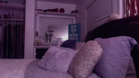 Snapshot of katbrake chatting on October 9, 9:48 am sexykat online show from October 9, 9:48 am