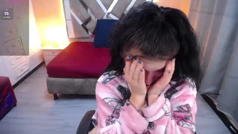 kate_lawrence_ online show from February 28, 9:04 am