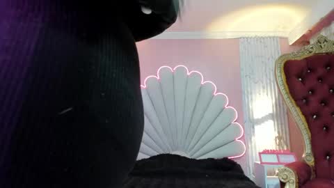 kate online show from May 2, 12:44 pm