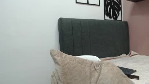 Kari online show from February 25, 1:32 pm