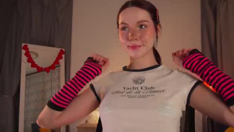 Kate online show from April 13, 9:02 am