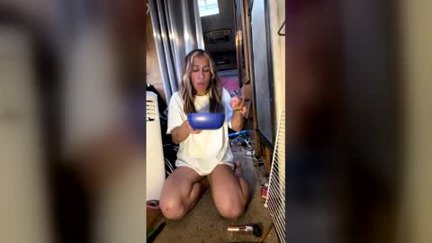 Katelin online show from January 9, 12:16 am