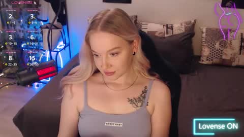 Lisa online show from October 23, 12:23 am