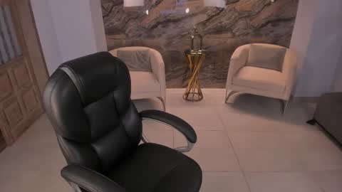 K A T E  online show from October 8, 12:22 pm