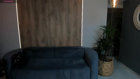 K A T E  online show from March 8, 12:30 pm