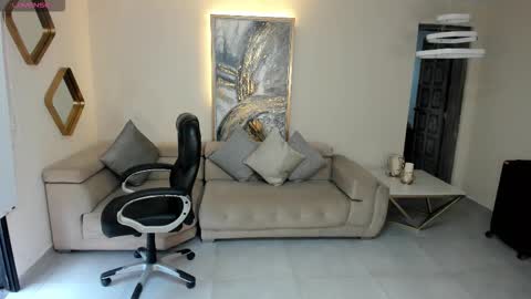 K A T E  online show from October 22, 12:07 pm