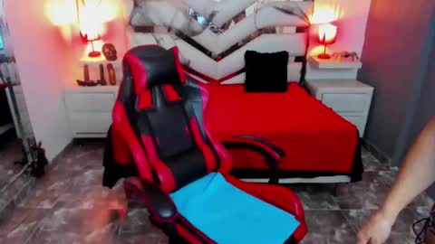 kate Tompson online show from October 24, 1:12 pm