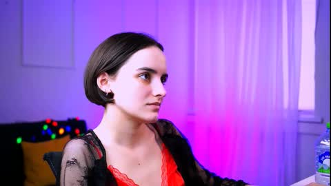 katewillows online show from February 20, 6:26 am