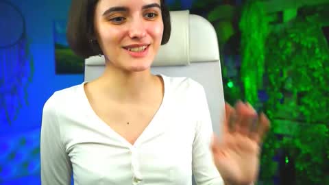 katewillows online show from March 10, 8:40 am