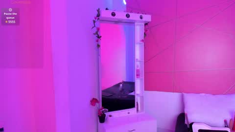 katey Curvy01 online show from December 23, 2:45 am