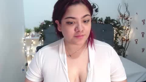 kathygonzalez_ online show from January 3, 11:35 am