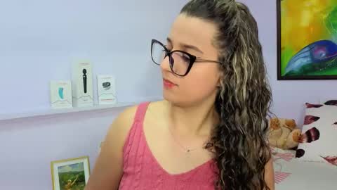 Khaterine online show from March 7, 7:47 pm