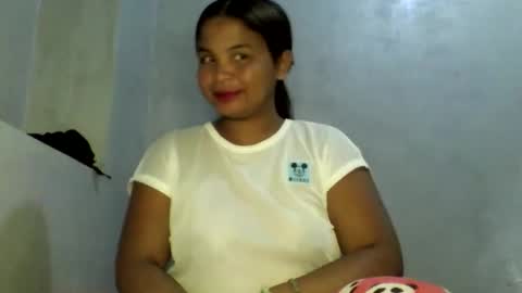 katibeauty00 online show from April 23, 7:27 am