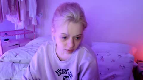 Katie Deville online show from February 23, 11:29 pm