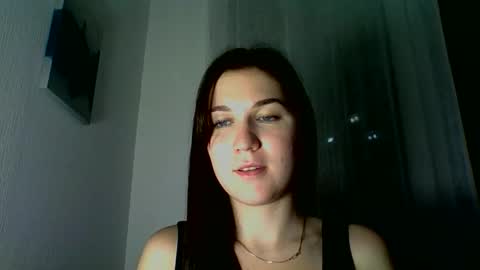katie_foxi online show from September 18, 9:30 pm