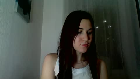 katie_foxi online show from December 18, 10:16 pm