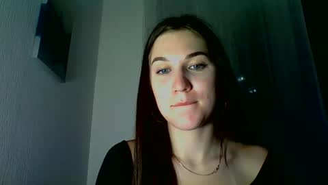 katie_foxi online show from September 13, 6:32 pm