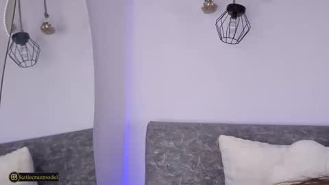 Katie online show from October 14, 11:02 am