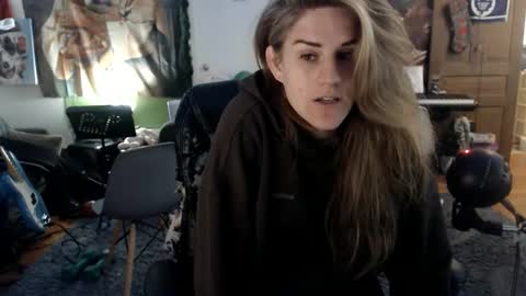 Katie online show from April 9, 6:19 am