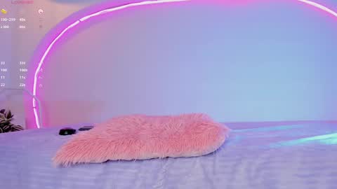 Katy  IGPeach kat666 online show from March 12, 4:35 pm