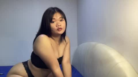 Katie online show from April 3, 2:18 am