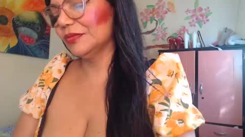 katiusca_horny2 online show from October 18, 2:21 pm